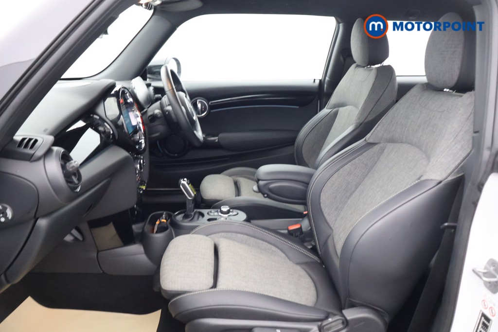 Mini Hatchback Cooper S Level 2 Automatic Electric Hatchback - Stock Number (1601110) - 17th supplementary image