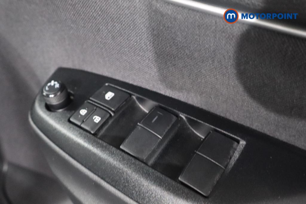 Toyota Yaris Icon Automatic Petrol-Electric Hybrid Hatchback - Stock Number (1601574) - 11th supplementary image