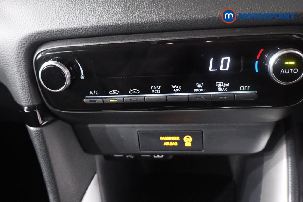 Toyota Yaris Icon Automatic Petrol-Electric Hybrid Hatchback - Stock Number (1601574) - 18th supplementary image