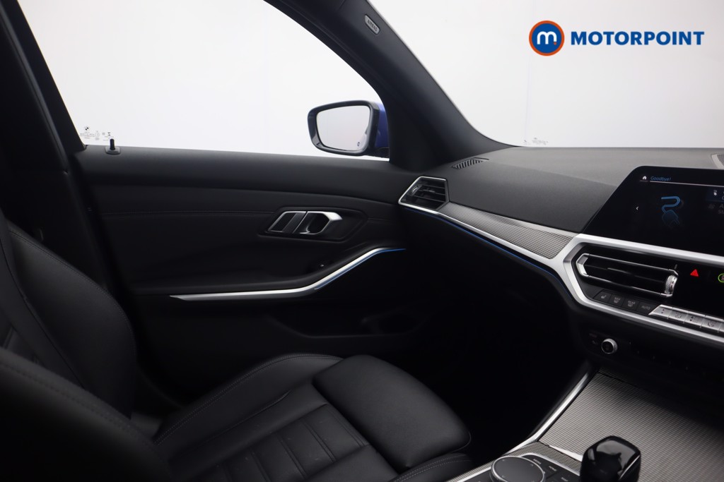 BMW 3 Series M Sport Automatic Petrol Plug-In Hybrid Saloon - Stock Number (1601630) - 20th supplementary image