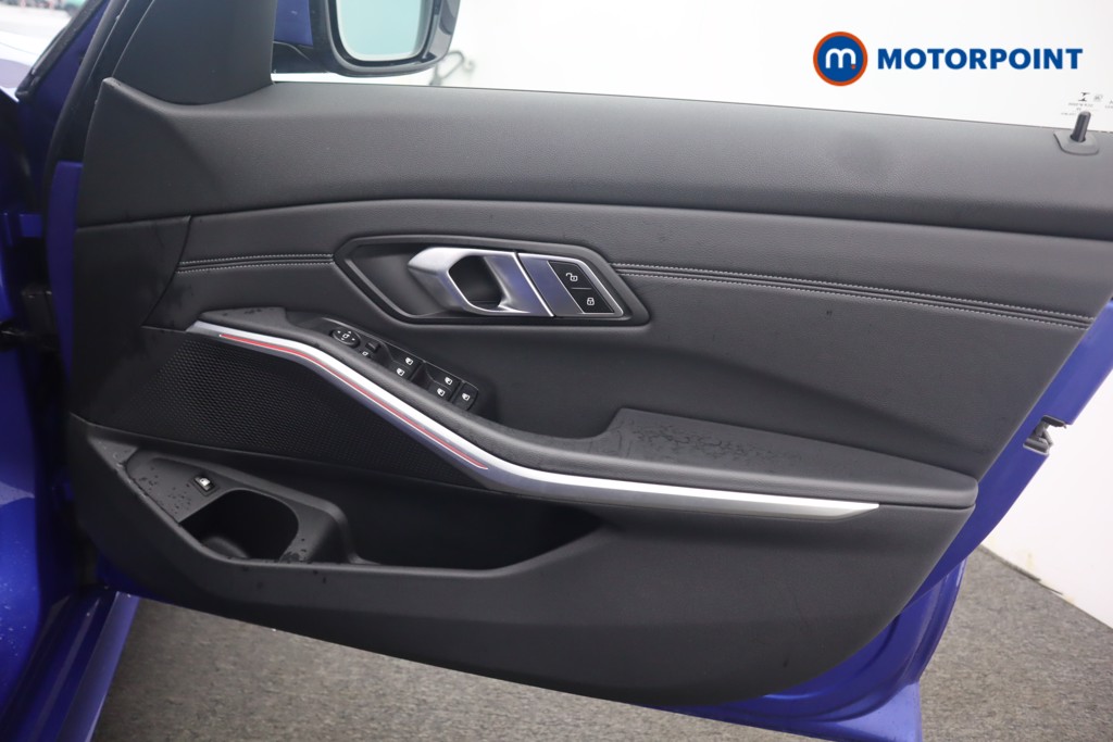 BMW 3 Series M Sport Automatic Petrol Plug-In Hybrid Saloon - Stock Number (1601630) - 24th supplementary image