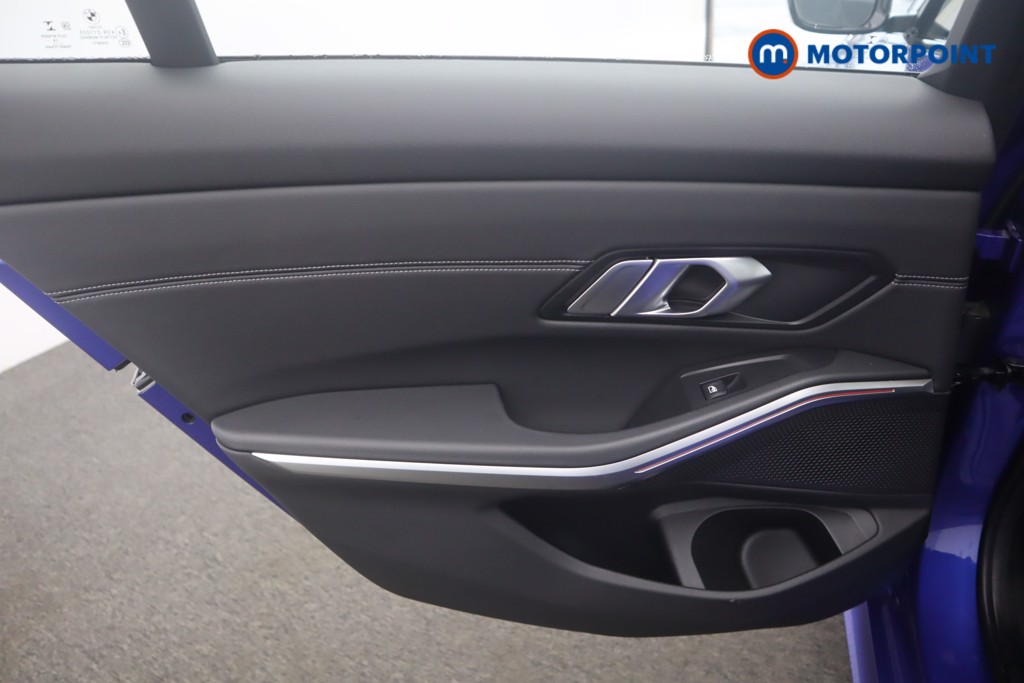 BMW 3 Series M Sport Automatic Petrol Plug-In Hybrid Saloon - Stock Number (1601630) - 35th supplementary image