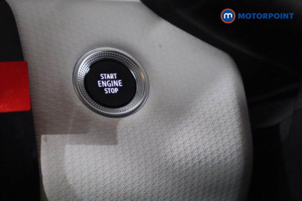 Renault Clio Techno Manual Petrol Hatchback - Stock Number (1602046) - 14th supplementary image