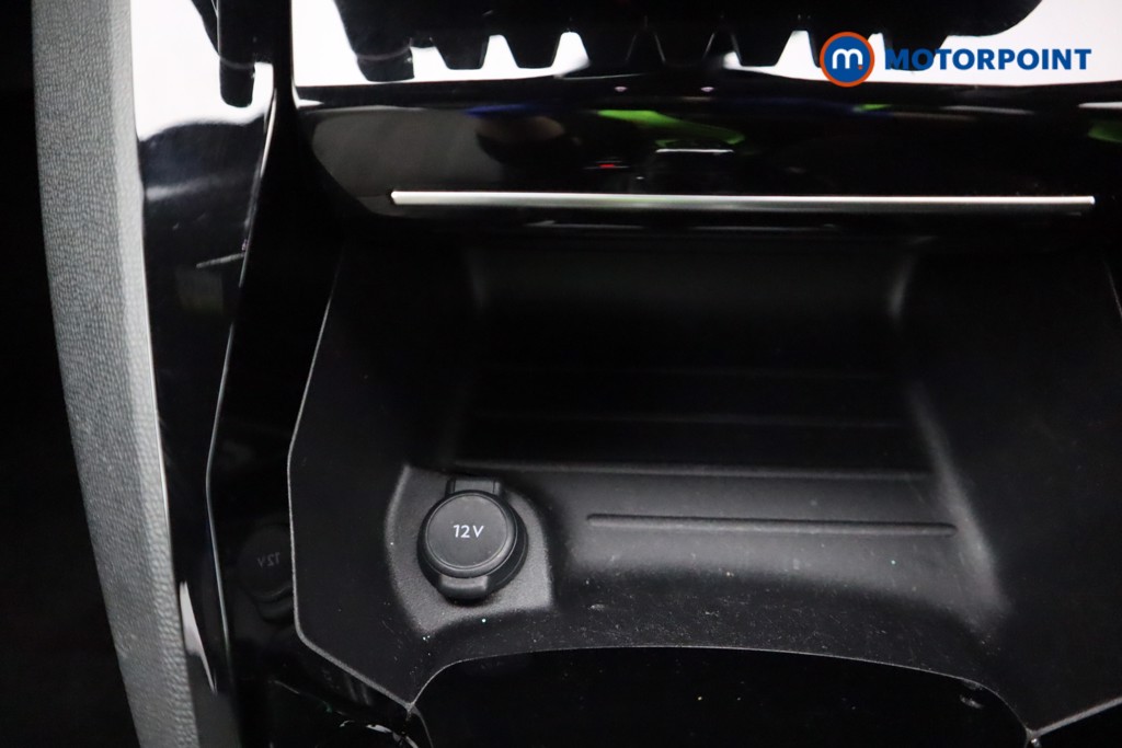 Peugeot 2008 Gt Premium Automatic Electric SUV - Stock Number (1602083) - 16th supplementary image