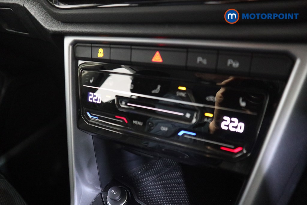 Volkswagen T-Roc Life Manual Petrol SUV - Stock Number (1602126) - 7th supplementary image