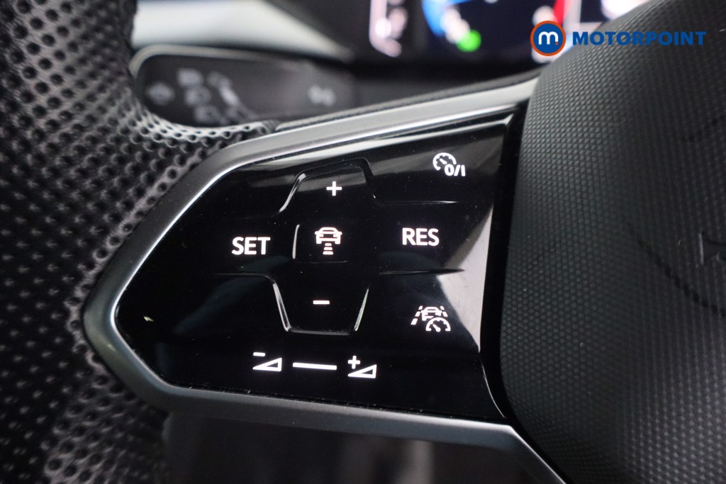 Volkswagen Arteon R-Line Automatic Petrol Estate - Stock Number (1602150) - 7th supplementary image