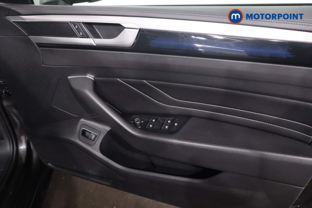 Volkswagen Arteon R-Line Automatic Petrol Estate - Stock Number (1602150) - 23rd supplementary image