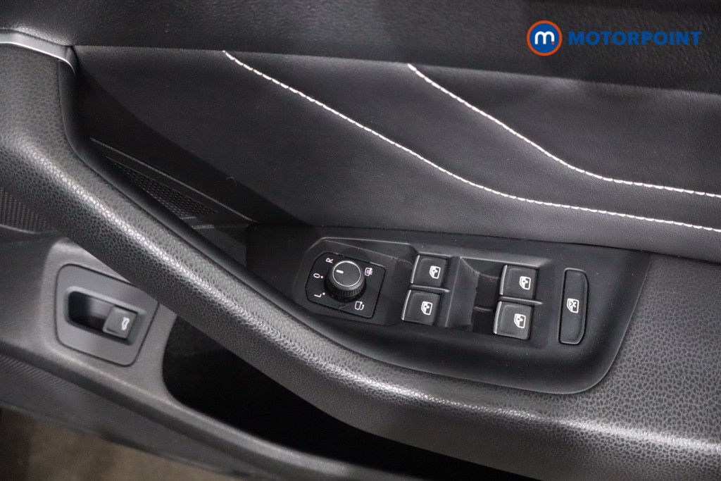 Volkswagen Arteon R-Line Automatic Petrol Estate - Stock Number (1602150) - 24th supplementary image