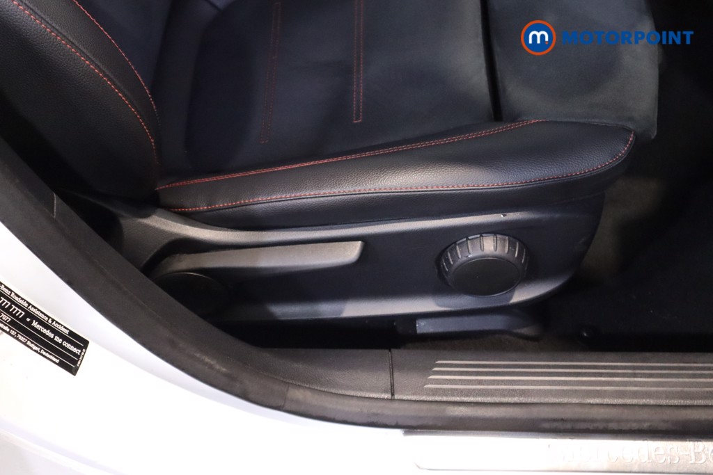 Mercedes-Benz A Class Amg Line Manual Petrol Saloon - Stock Number (1602165) - 17th supplementary image