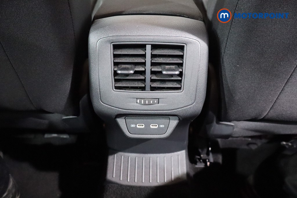 Volkswagen T-Roc Life Manual Petrol SUV - Stock Number (1602196) - 17th supplementary image