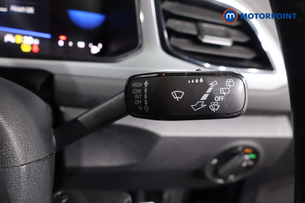 Volkswagen T-Roc Life Manual Petrol SUV - Stock Number (1602196) - 20th supplementary image