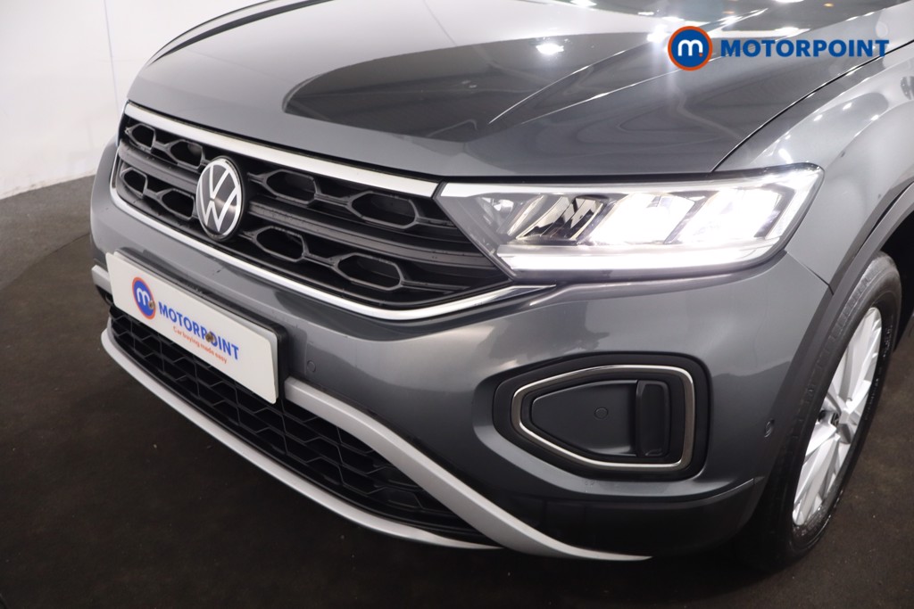 Volkswagen T-Roc Life Manual Petrol SUV - Stock Number (1602196) - 26th supplementary image