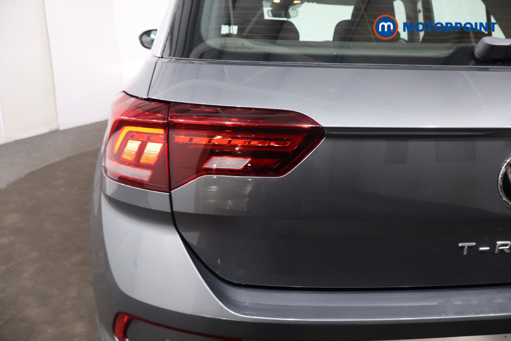 Volkswagen T-Roc Life Manual Petrol SUV - Stock Number (1602196) - 27th supplementary image