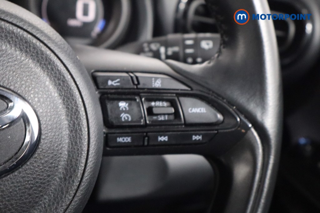 Toyota Yaris Cross Icon Automatic Petrol-Electric Hybrid Estate - Stock Number (1602408) - 8th supplementary image