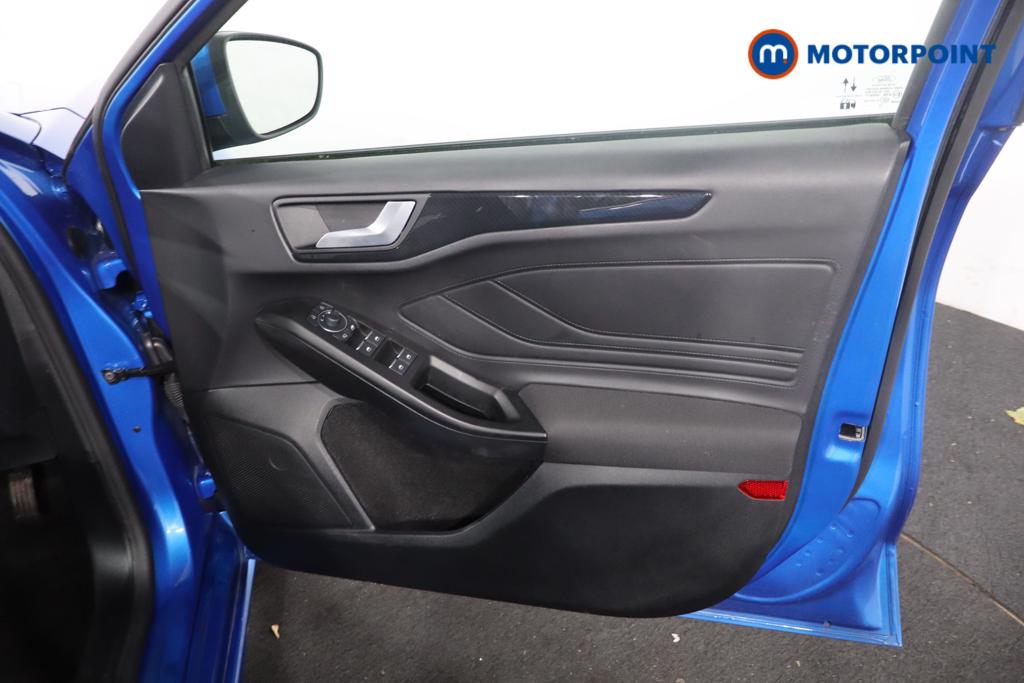 Ford Focus St-Line Manual Petrol Hatchback - Stock Number (1602514) - 10th supplementary image