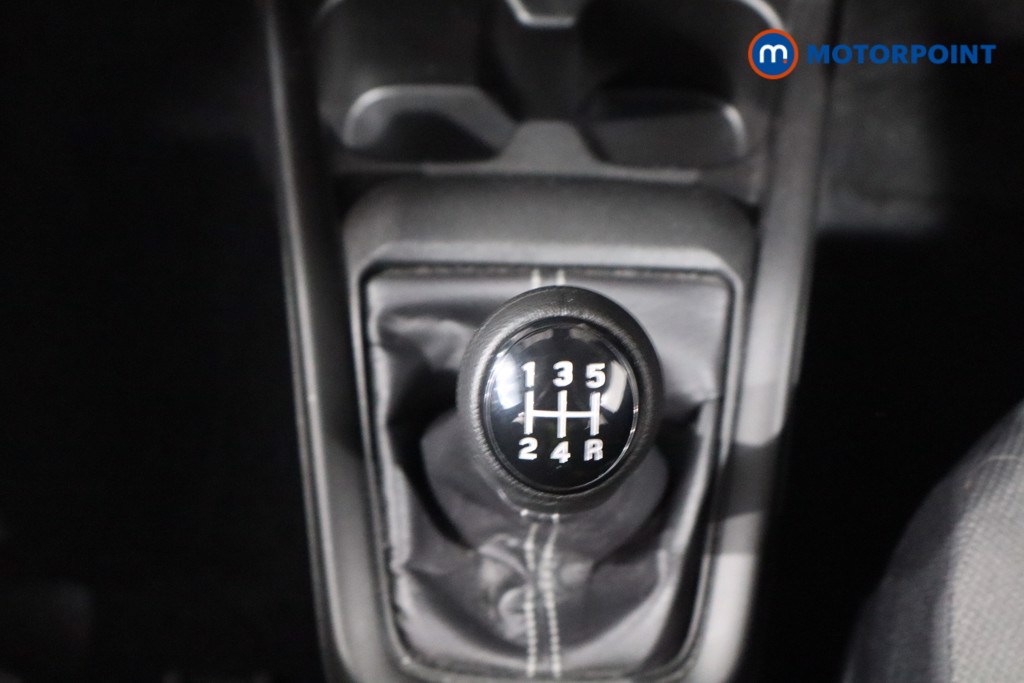 Suzuki Swift Motion Manual Petrol Hatchback - Stock Number (1602636) - 15th supplementary image