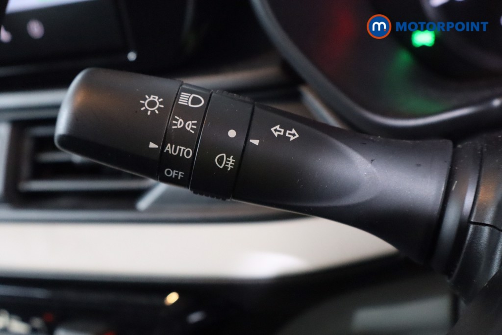 Suzuki Swift Motion Manual Petrol Hatchback - Stock Number (1602636) - 17th supplementary image