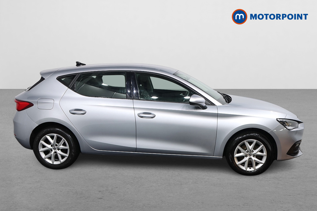 Seat Leon SE Manual Petrol Hatchback - Stock Number (1602660) - Drivers side