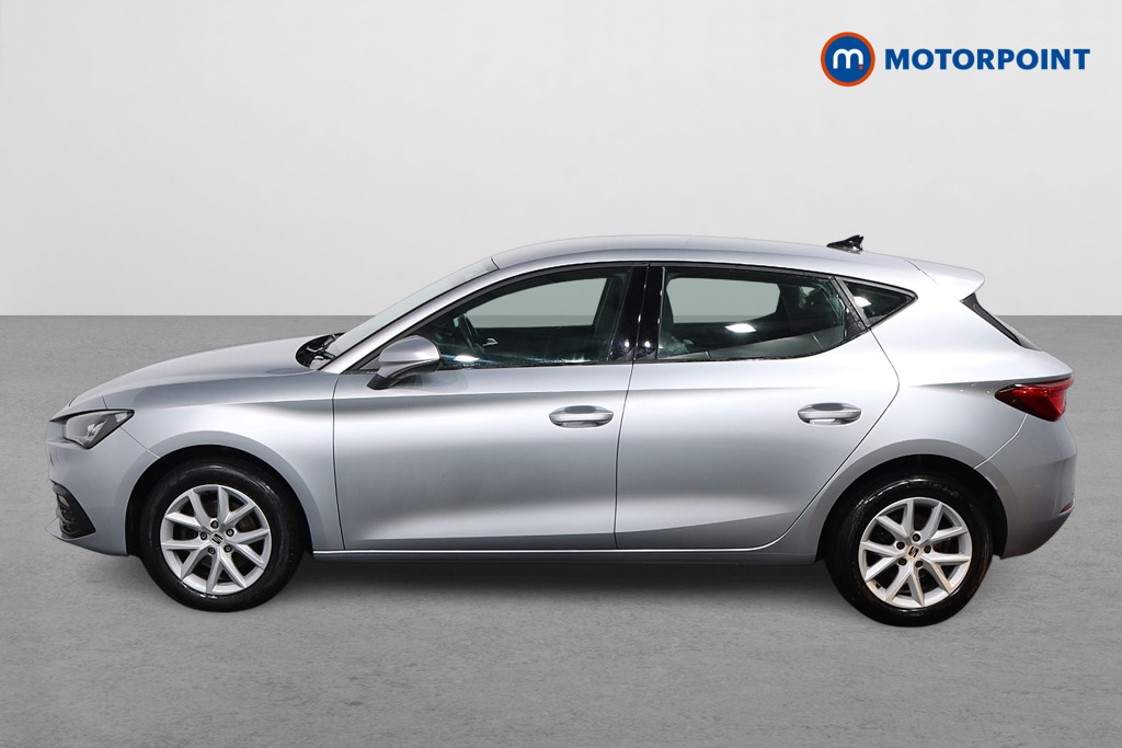 Seat Leon SE Manual Petrol Hatchback - Stock Number (1602660) - Passenger side