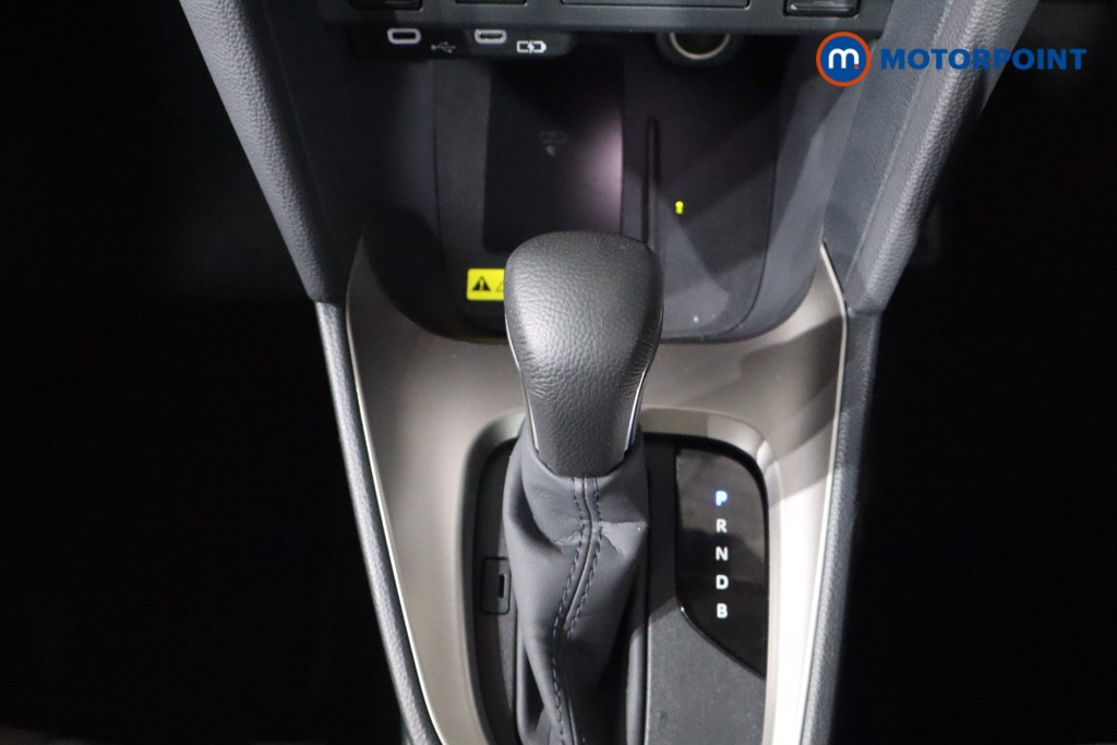 Toyota Yaris Cross Excel Automatic Petrol-Electric Hybrid Estate - Stock Number (1602771) - 14th supplementary image