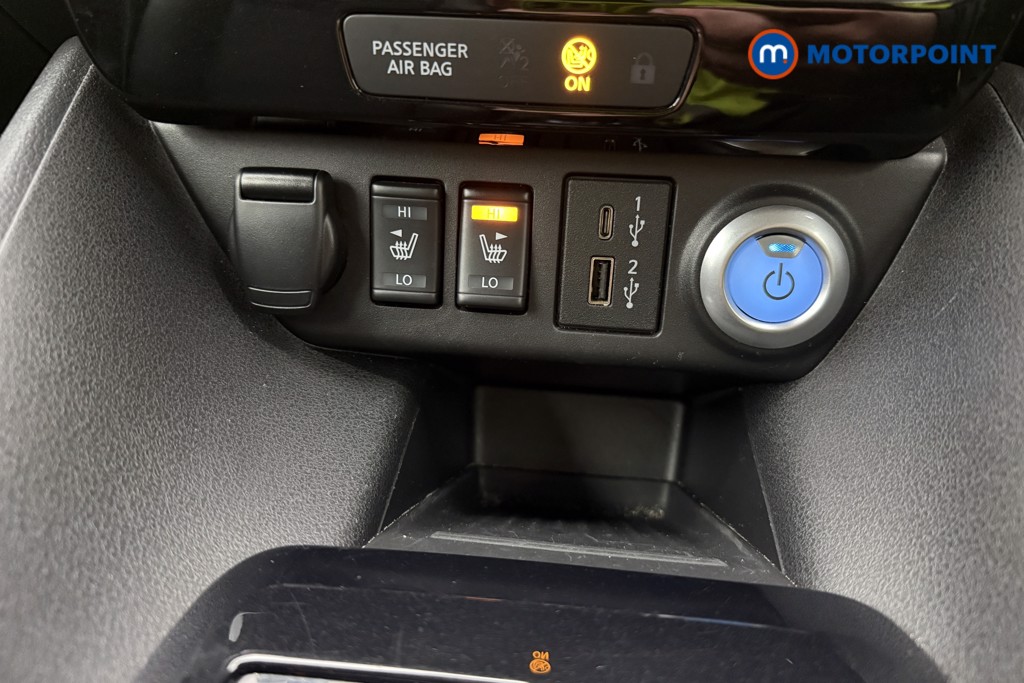 Nissan Leaf N-Connecta Automatic Electric Hatchback - Stock Number (1576576) - 14th supplementary image