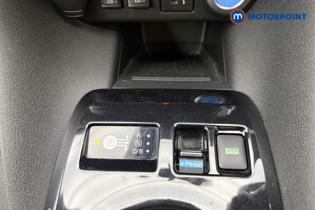 Nissan Leaf N-Connecta Automatic Electric Hatchback - Stock Number (1576576) - 15th supplementary image