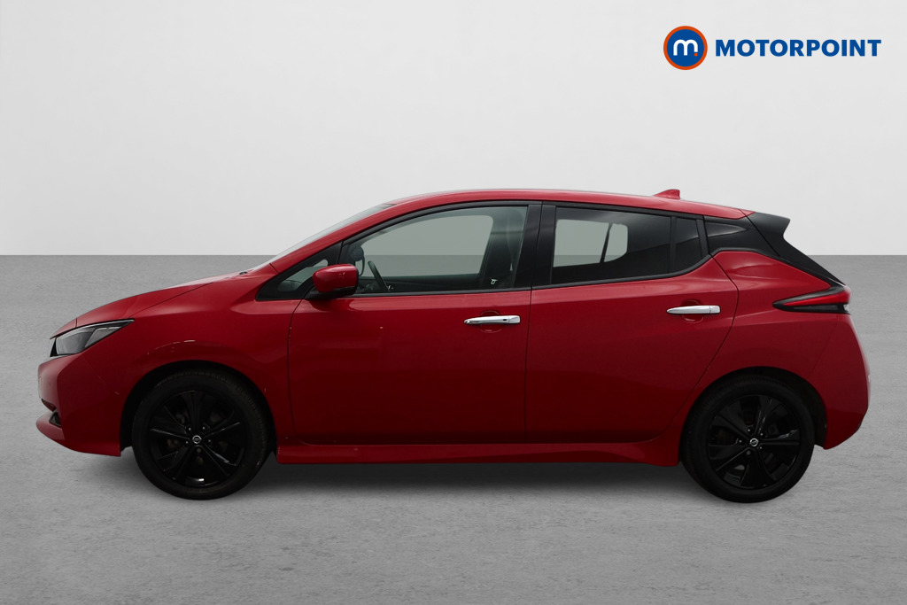 Nissan Leaf N-Connecta Automatic Electric Hatchback - Stock Number (1576576) - Passenger side