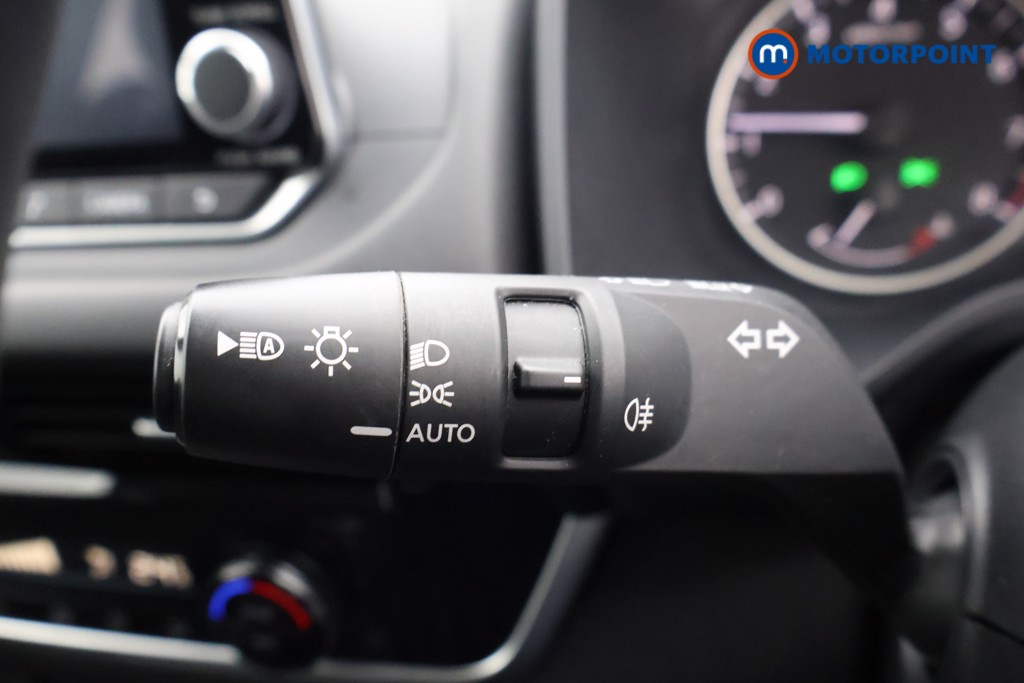 Nissan Qashqai Acenta Premium Automatic Petrol SUV - Stock Number (1577529) - 5th supplementary image