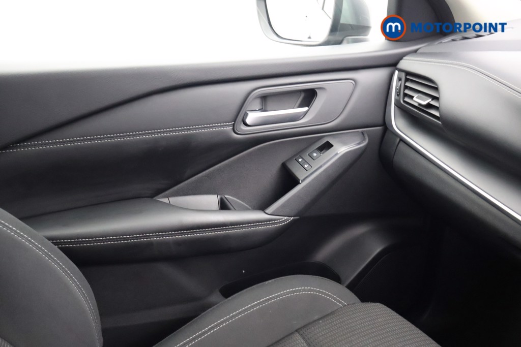 Nissan Qashqai Acenta Premium Automatic Petrol SUV - Stock Number (1577529) - 14th supplementary image