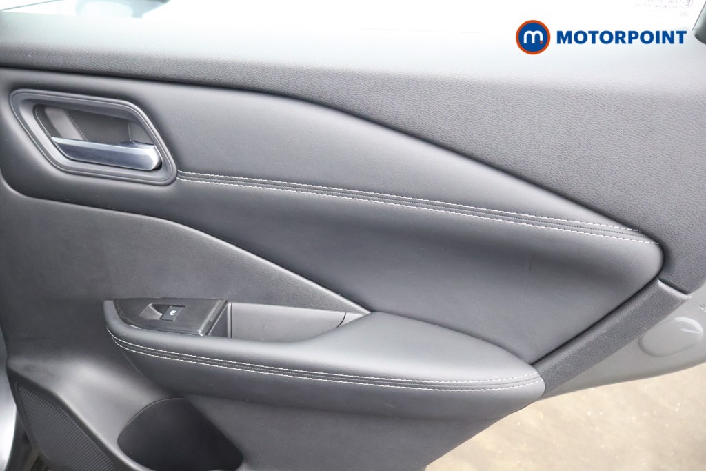 Nissan Qashqai Acenta Premium Automatic Petrol SUV - Stock Number (1577529) - 19th supplementary image