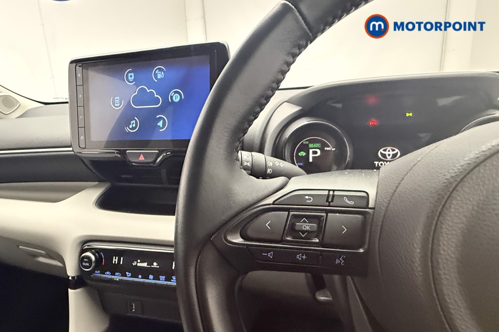 Toyota Yaris Excel Automatic Petrol-Electric Hybrid Hatchback - Stock Number (1586558) - 7th supplementary image