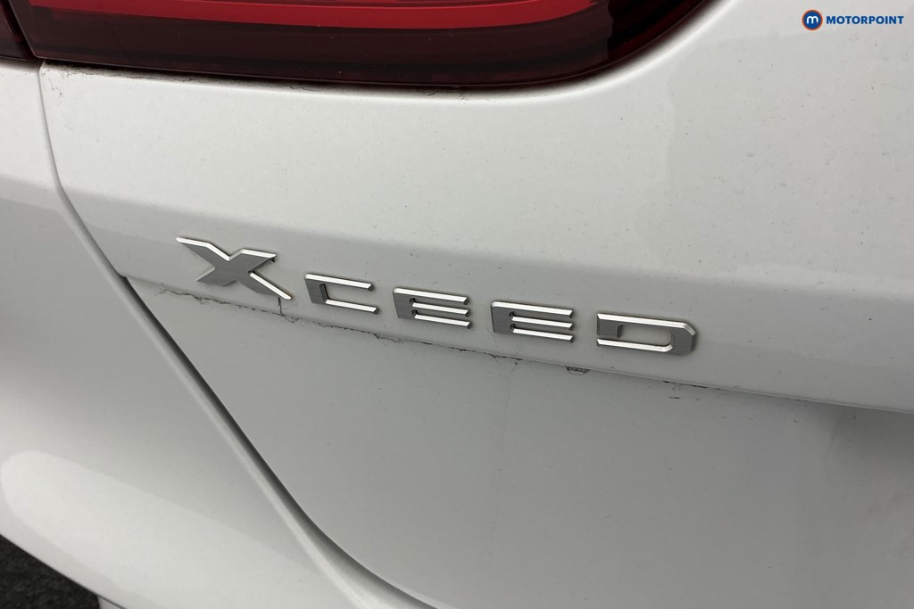 KIA Xceed 4 Manual Petrol Hatchback - Stock Number (1589976) - 32nd supplementary image