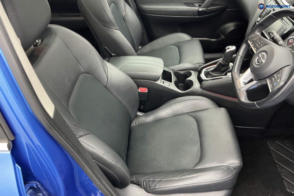 Nissan Qashqai Tekna Automatic Petrol SUV - Stock Number (1590648) - 5th supplementary image