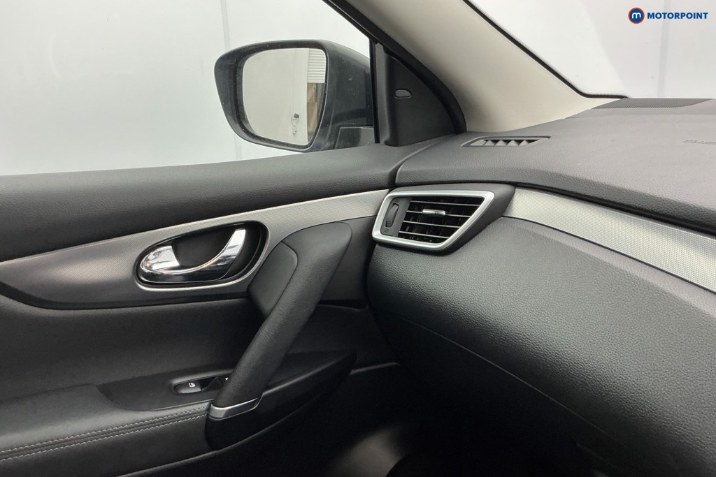 Nissan Qashqai Tekna Automatic Petrol SUV - Stock Number (1590648) - 17th supplementary image