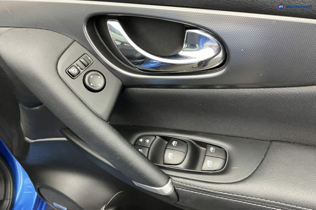 Nissan Qashqai Tekna Automatic Petrol SUV - Stock Number (1590648) - 23rd supplementary image