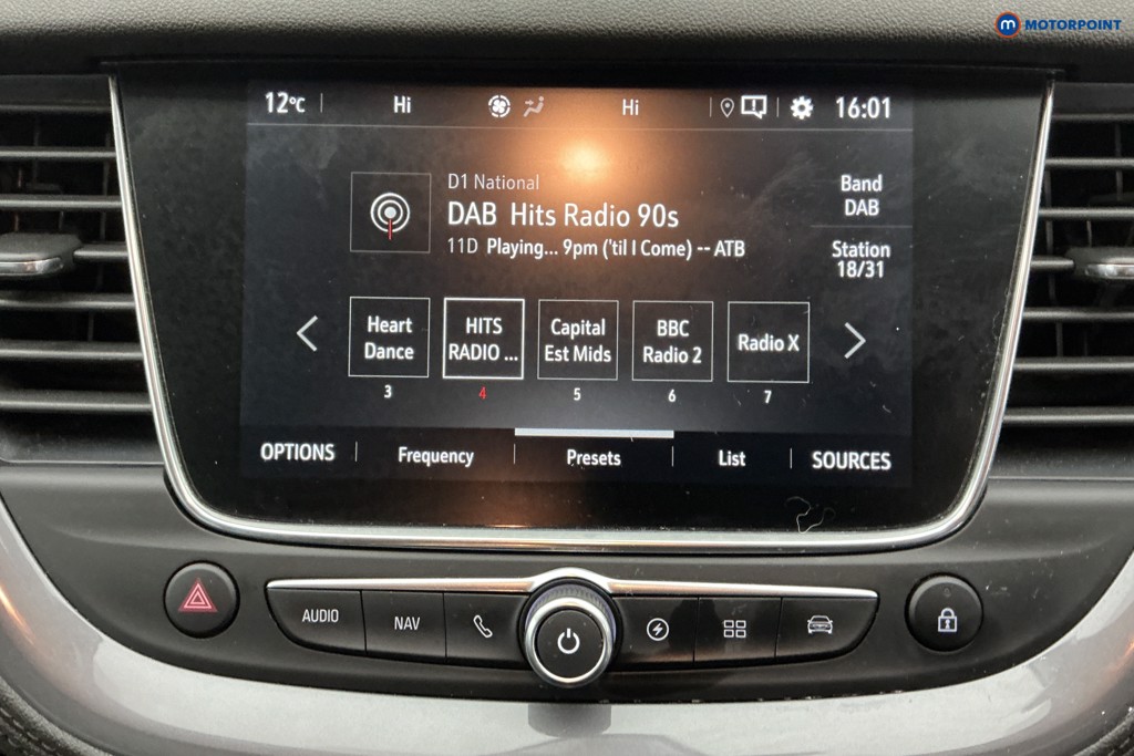 Vauxhall Grandland X Business Edition Nav Premium Automatic Petrol Plug-In Hybrid SUV - Stock Number (1591477) - 2nd supplementary image