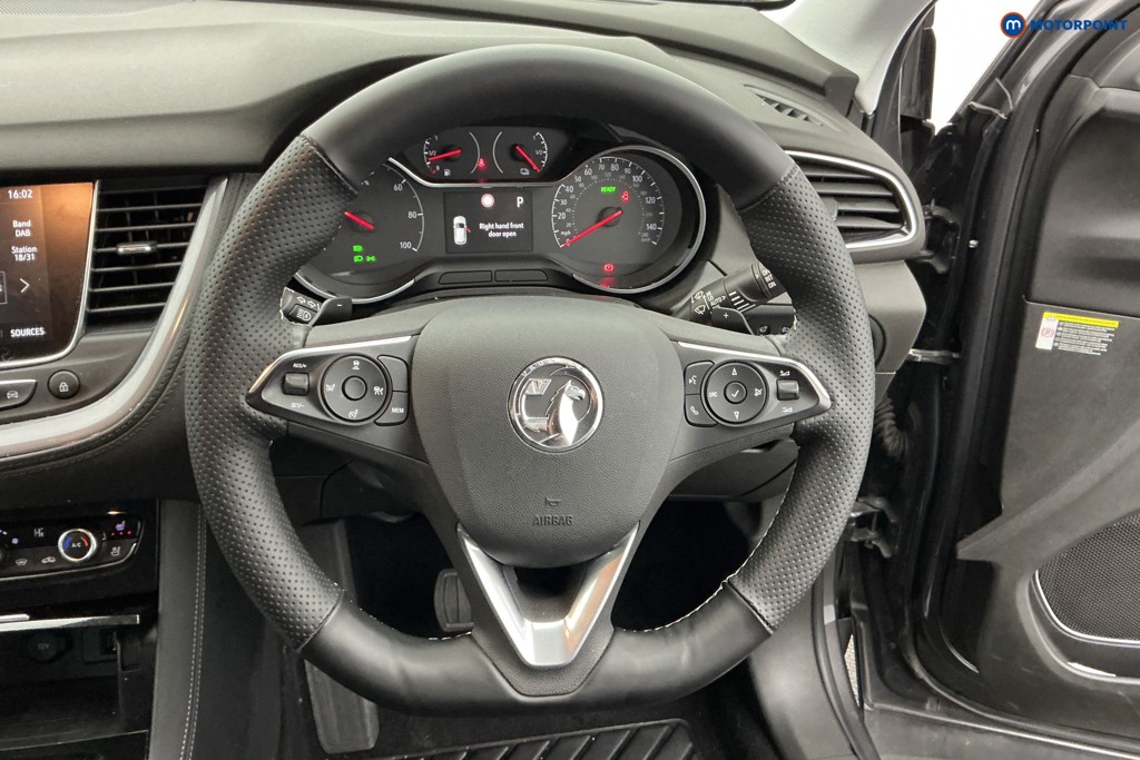 Vauxhall Grandland X Business Edition Nav Premium Automatic Petrol Plug-In Hybrid SUV - Stock Number (1591477) - 6th supplementary image