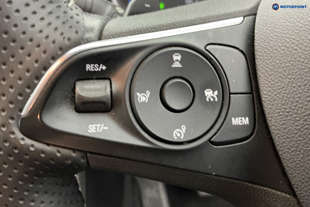 Vauxhall Grandland X Business Edition Nav Premium Automatic Petrol Plug-In Hybrid SUV - Stock Number (1591477) - 19th supplementary image