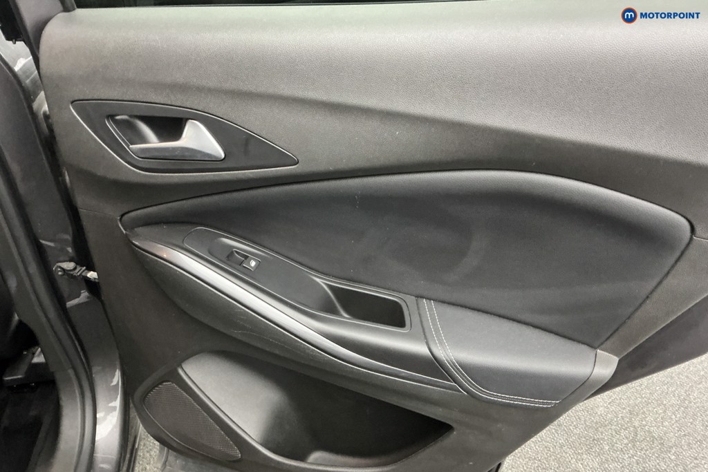 Vauxhall Grandland X Business Edition Nav Premium Automatic Petrol Plug-In Hybrid SUV - Stock Number (1591477) - 25th supplementary image