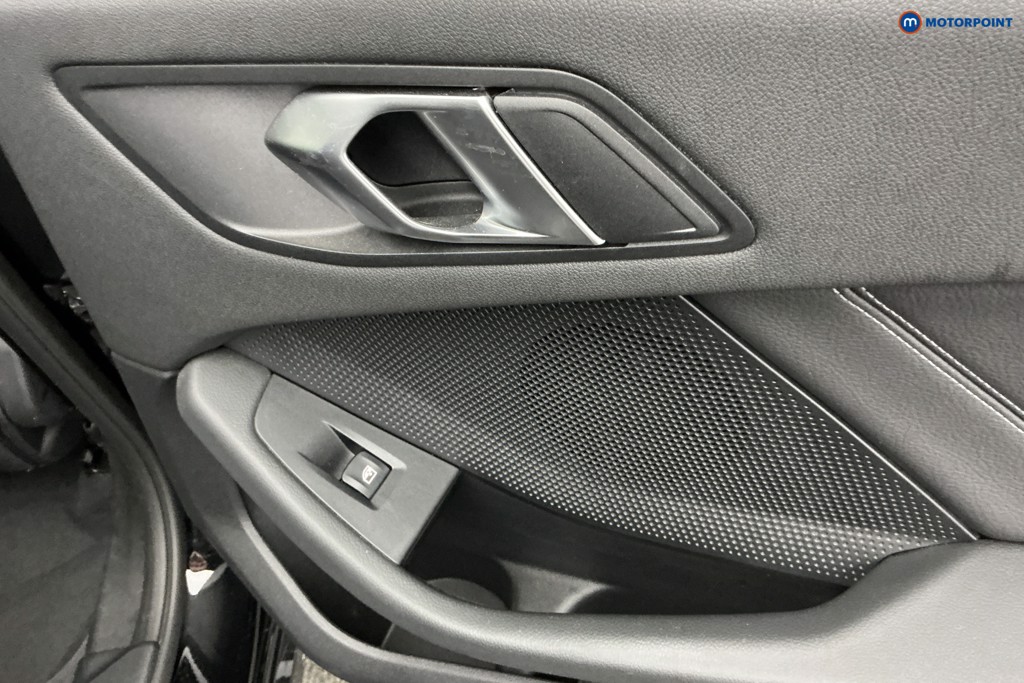 BMW 1 Series Sport Manual Petrol Hatchback - Stock Number (1593267) - 25th supplementary image