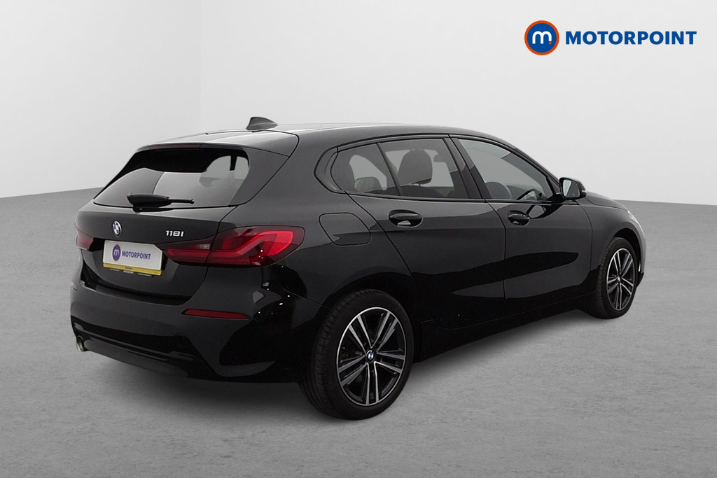 BMW 1 Series Sport Manual Petrol Hatchback - Stock Number (1593267) - Drivers side rear corner