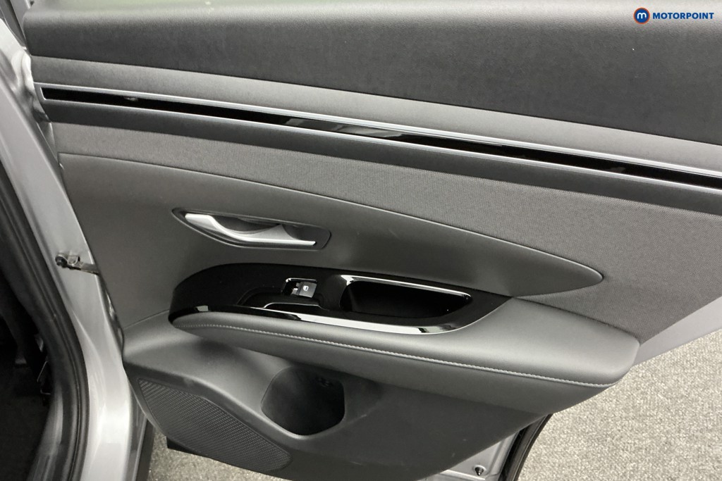 Hyundai Tucson Se Connect Manual Petrol SUV - Stock Number (1593563) - 24th supplementary image