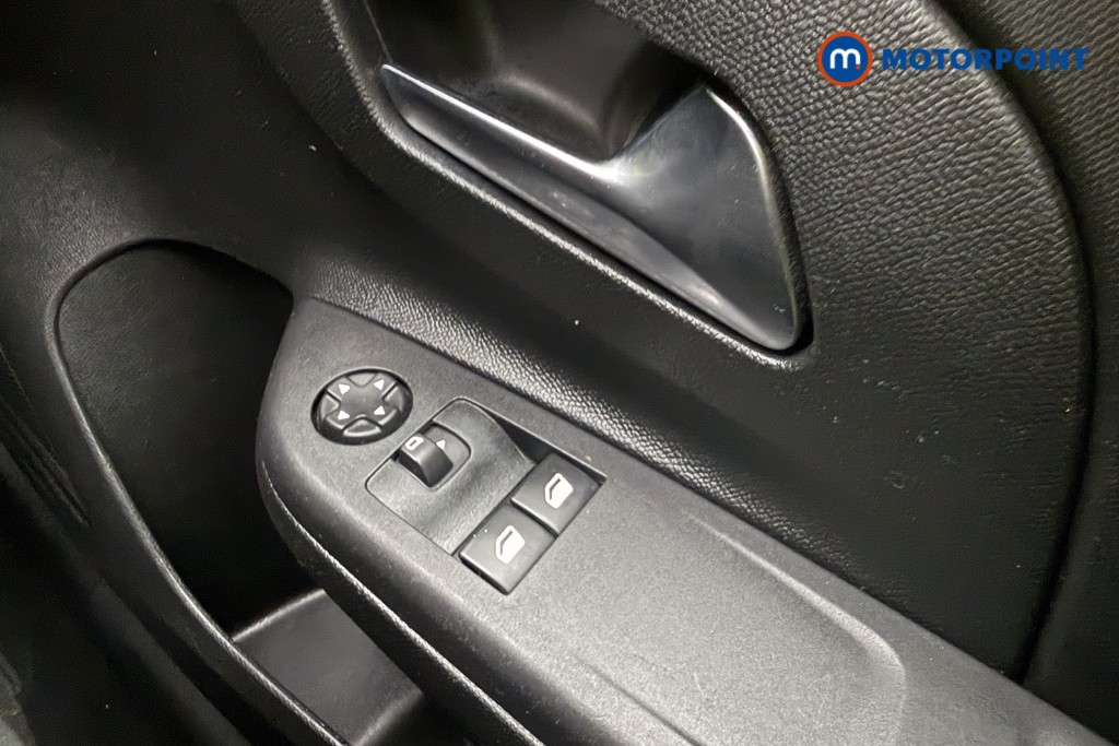 Vauxhall Corsa SE Manual Petrol Hatchback - Stock Number (1593651) - 15th supplementary image