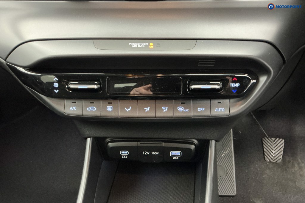 Hyundai I20 Premium Manual Petrol Hatchback - Stock Number (1594150) - 17th supplementary image