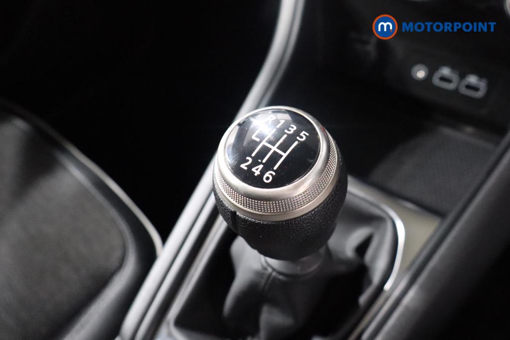 Renault Captur Techno Manual Petrol SUV - Stock Number (1595582) - 9th supplementary image