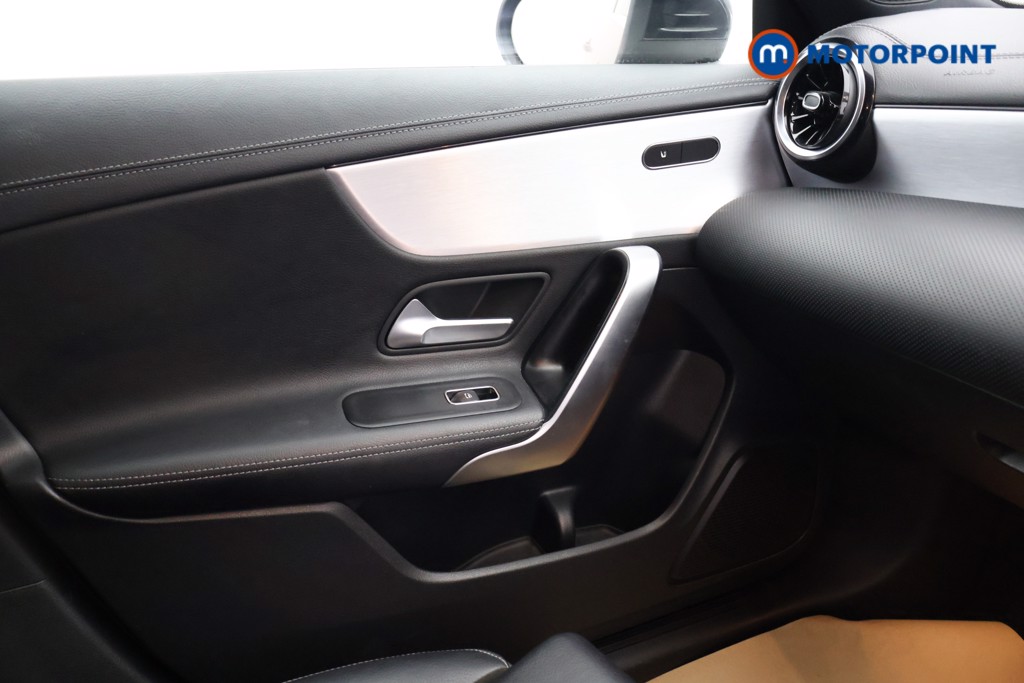 Mercedes-Benz CLA Amg Line Automatic Petrol Estate - Stock Number (1596825) - 12th supplementary image