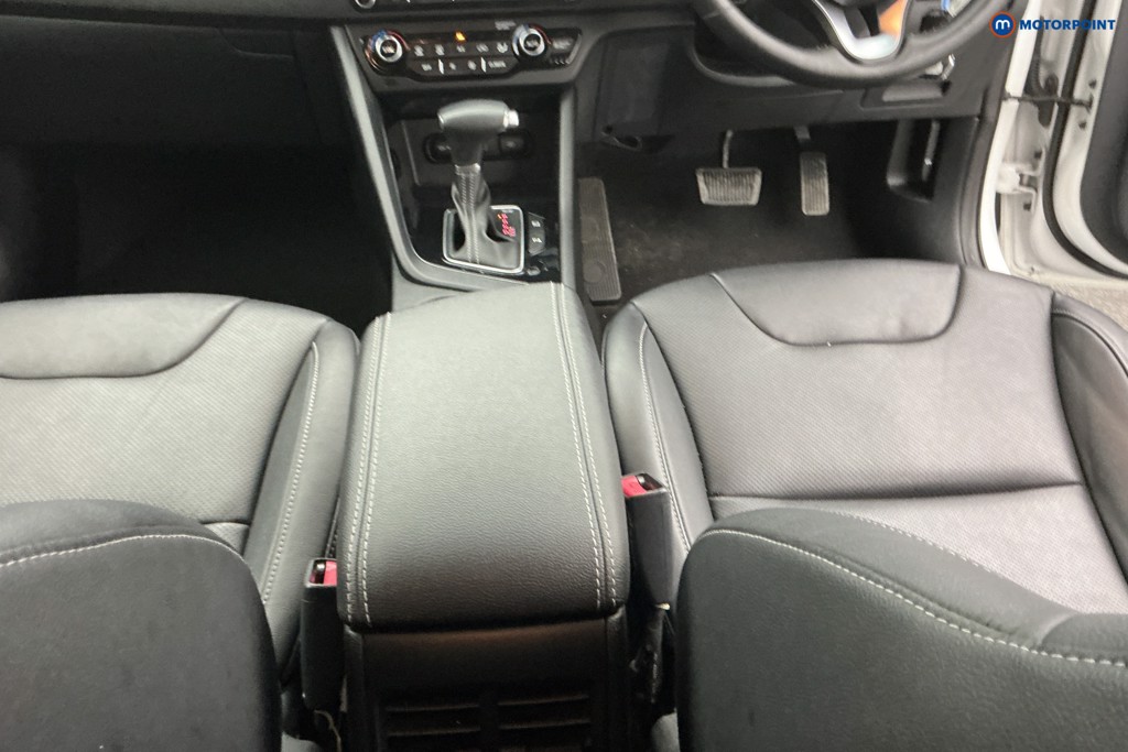 KIA Niro 3 Automatic Petrol-Electric Hybrid SUV - Stock Number (1597120) - 11th supplementary image