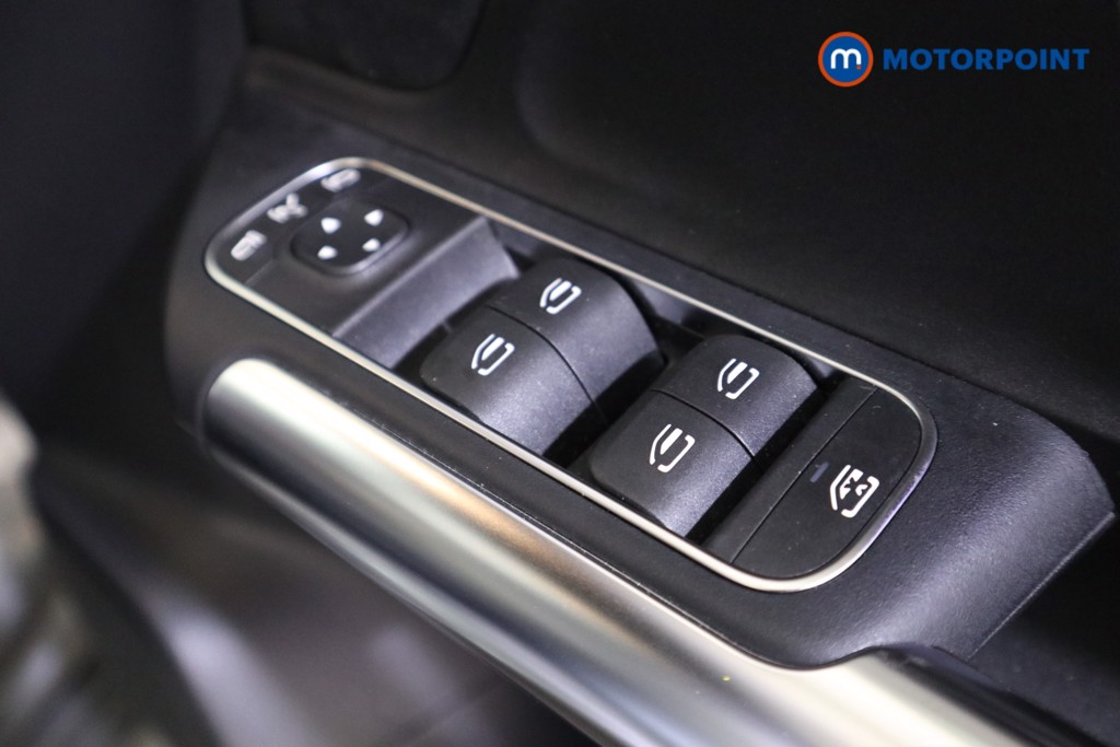 Mercedes-Benz B Class Amg Line Automatic Petrol Hatchback - Stock Number (1597243) - 11th supplementary image