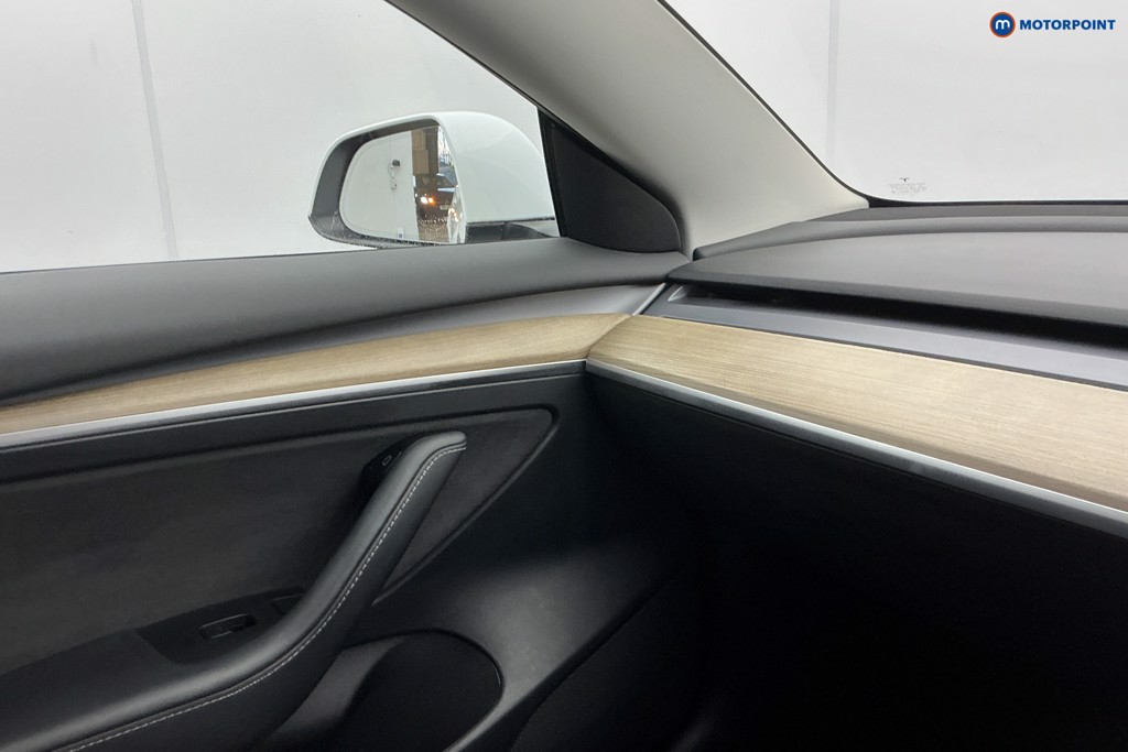 Tesla Model 3 Long Range Automatic Electric Saloon - Stock Number (1597602) - 16th supplementary image