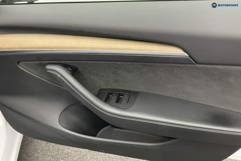 Tesla Model 3 Long Range Automatic Electric Saloon - Stock Number (1597602) - 20th supplementary image